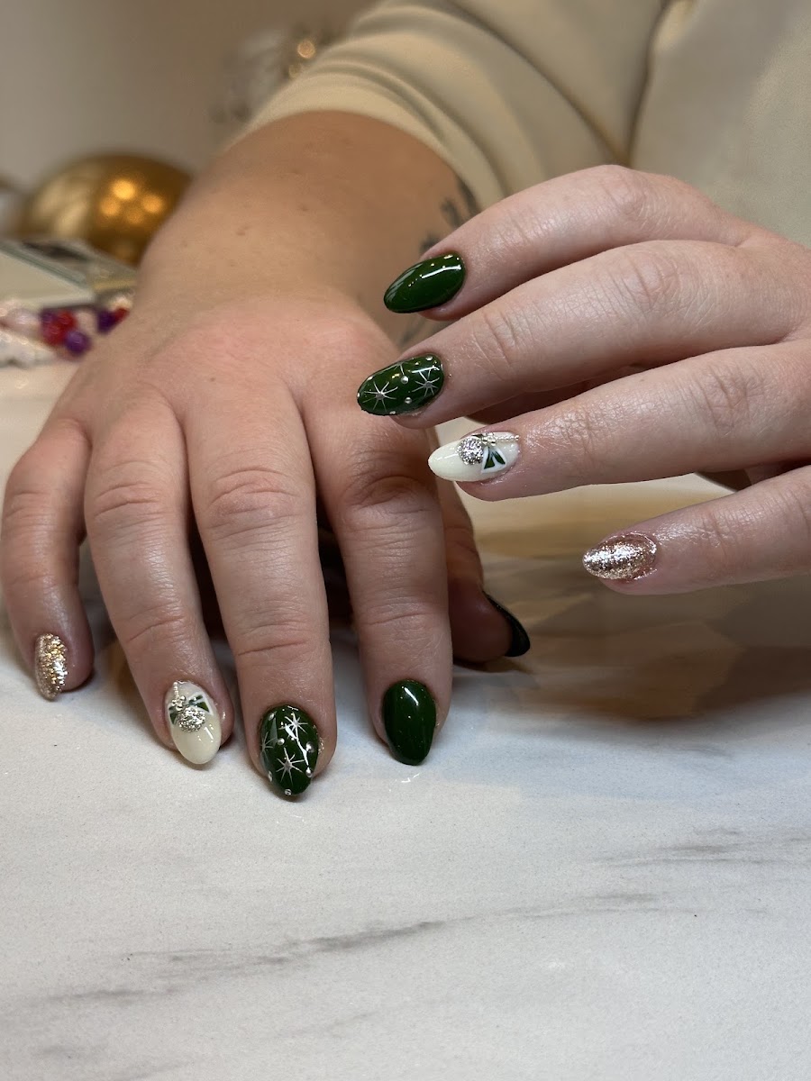 Arta Nails & Beauty Bar work