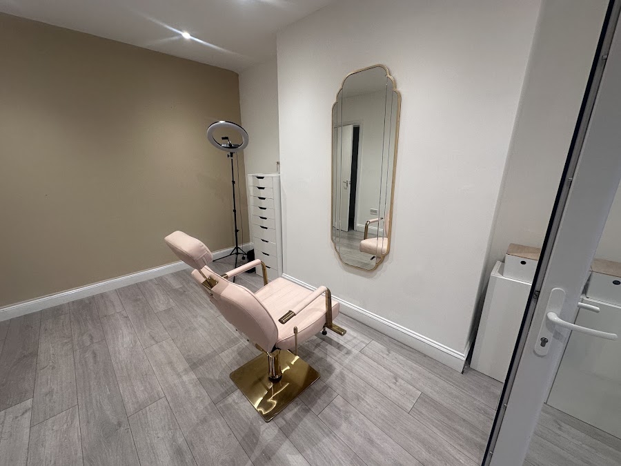 Arta Nails & Beauty Bar work